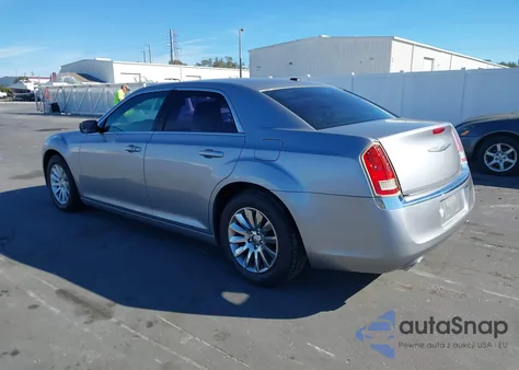 2013 Chrysler 300 Motown из США, поврежденный, VIN 2C3CCAAG1DH735789